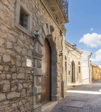 Alojamento de Acomodação e Pequeno-almoço Beb Palazzo Del Conte *